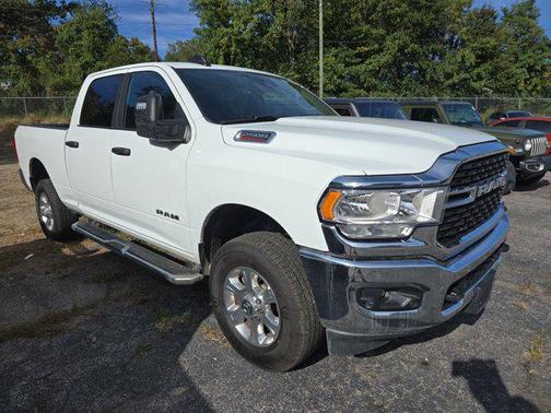 2024 RAM 2500 Big Horn Crew Cab 4x4 6'4' Box