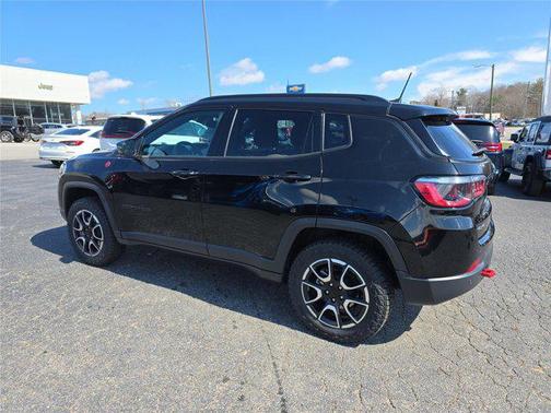 2024 Jeep Compass Trailhawk