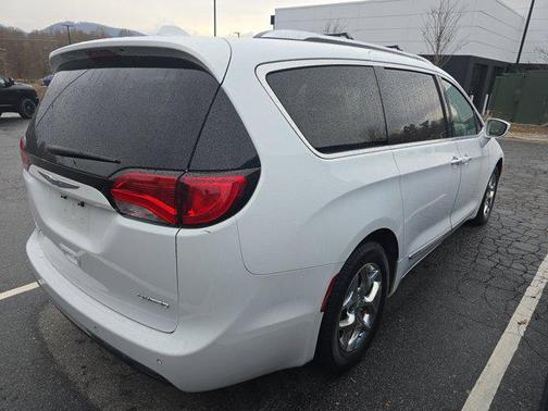 2018 Chrysler Pacifica Limited