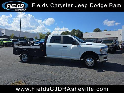 2023 RAM 3500 Big Horn Crew Cab 4x4 8' Box