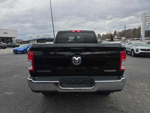 2024 RAM 2500 Big Horn Crew Cab 4x4 6'4' Box