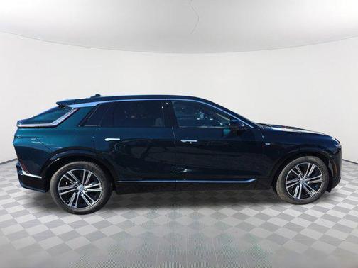 2025 Cadillac LYRIQ Luxury