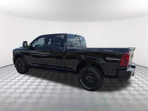 2025 RAM 3500 Limited Crew Cab 4x2 6'4' Box