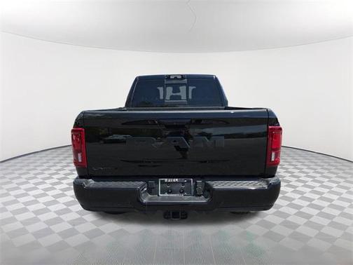2025 RAM 3500 Limited Crew Cab 4x2 6'4' Box