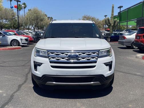 Oxford White 2019 Ford Explorer XLT