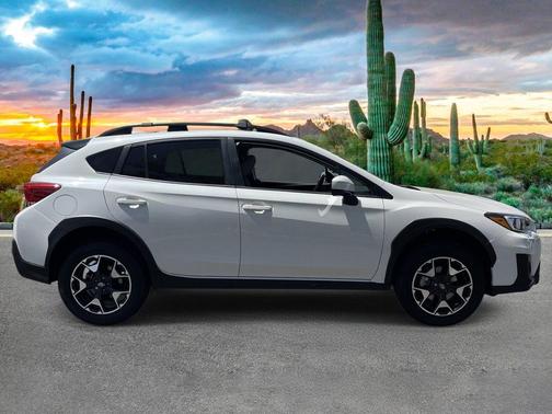 Crystal White Pearl 2019 Subaru Crosstrek 2.0i Premium
