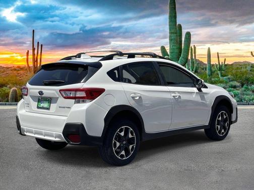 Crystal White Pearl 2019 Subaru Crosstrek 2.0i Premium