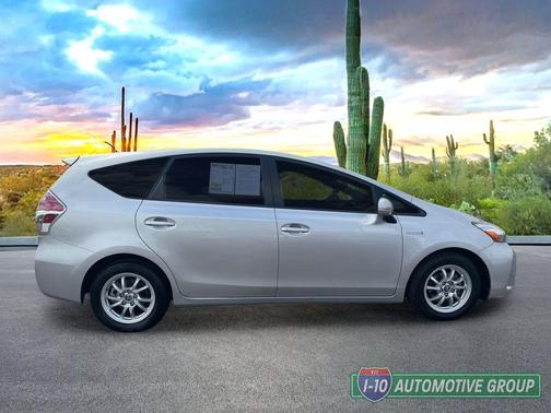 Classic Silver Metallic 2016 Toyota Prius v Two