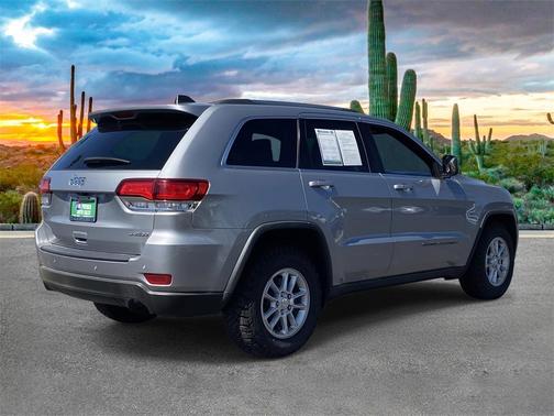 2020 Jeep Grand Cherokee Laredo E