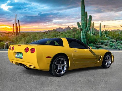 2004 Chevrolet Corvette Base
