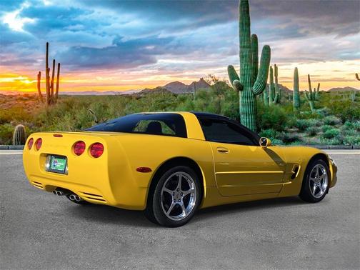 2004 Chevrolet Corvette Base