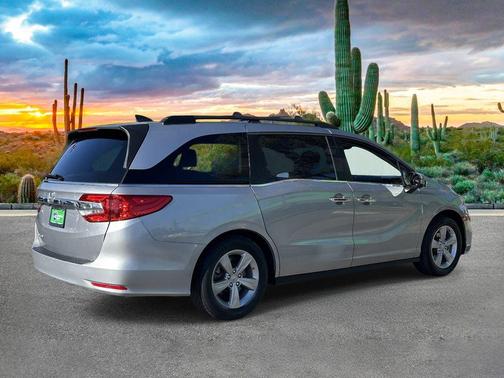Lunar Silver Metallic 2019 Honda Odyssey EX-L