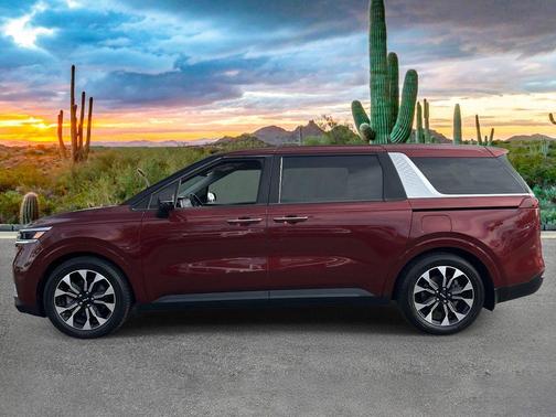 Flare Red 2022 Kia Carnival EX