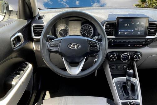2020 Hyundai VENUE SEL