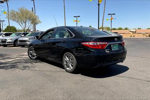 2017 Toyota Camry SE