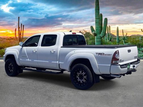 Super White 2014 Toyota Tacoma