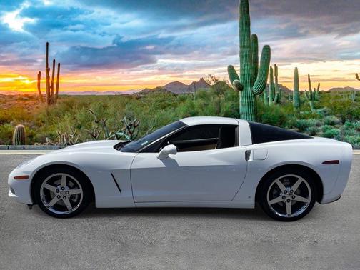 Arctic White 2007 Chevrolet Corvette Base