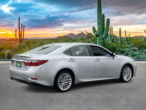 Silver Lining Metallic 2013 Lexus ES 350 Base
