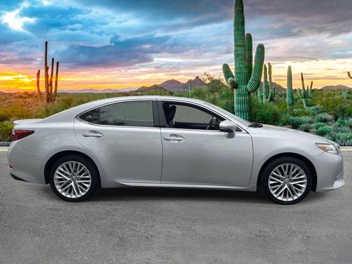 Silver Lining Metallic 2013 Lexus ES 350 Base