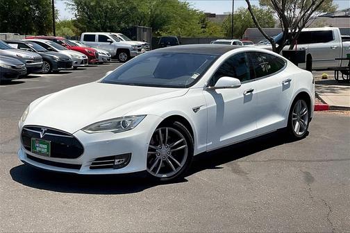 2016 Tesla Model S 90D
