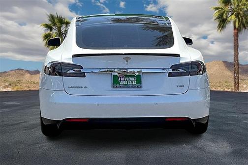 2016 Tesla Model S 70D