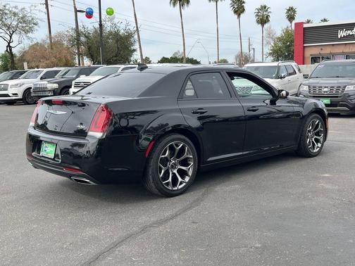 2017 Chrysler 300 S