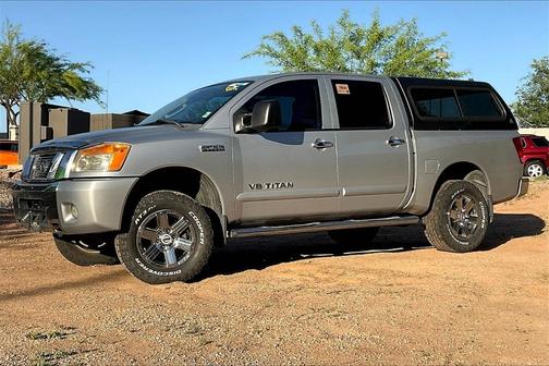 2011 Nissan Titan SV