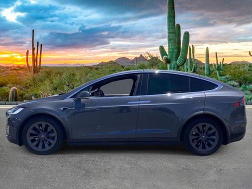 Gray 2018 Tesla Model X 75D