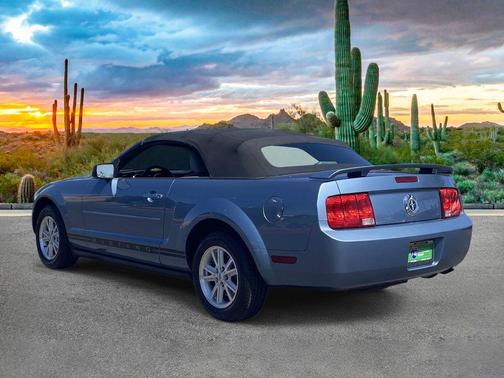 Blue 2006 Ford Mustang Deluxe