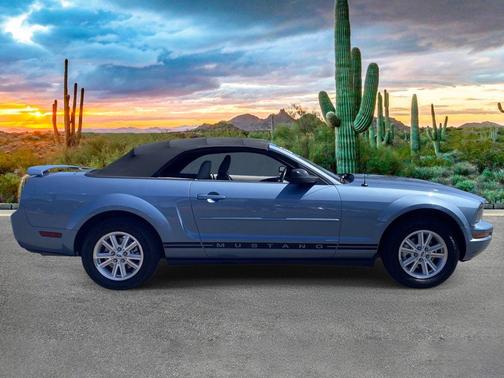 Blue 2006 Ford Mustang Deluxe