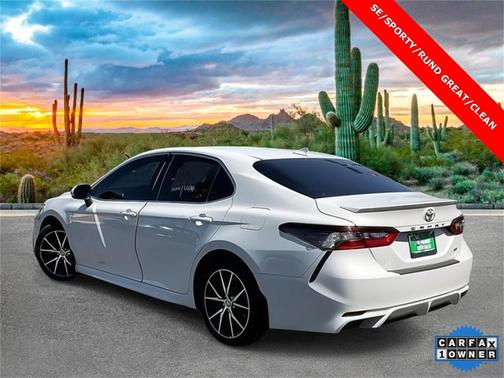 2022 Toyota Camry SE