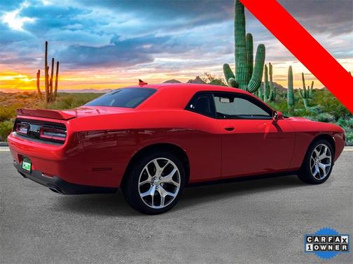 2015 Dodge Challenger SXT Plus