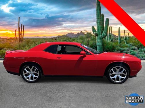 2015 Dodge Challenger SXT Plus