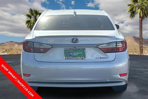 2016 Lexus ES 300h Base