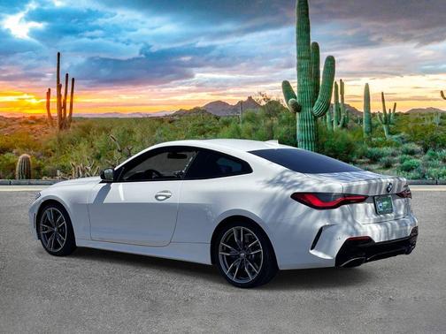 Alpine White 2023 BMW M440 i