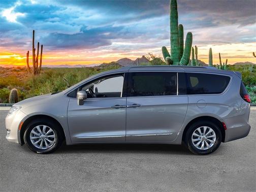 2018 Chrysler Pacifica Touring-L