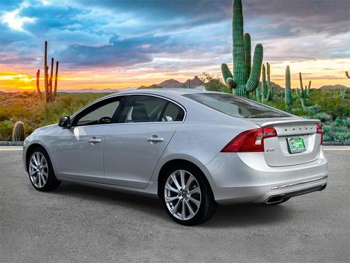 2016 Volvo S60 T5 Inscription Drive-E Platinum