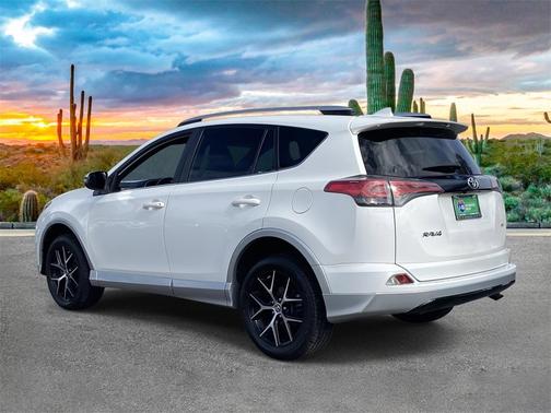 2016 Toyota RAV4 SE