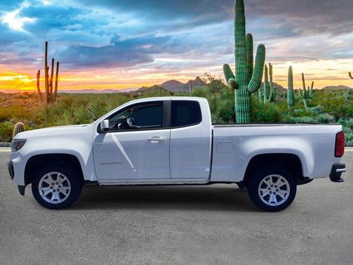 Summit White 2022 Chevrolet Colorado LT