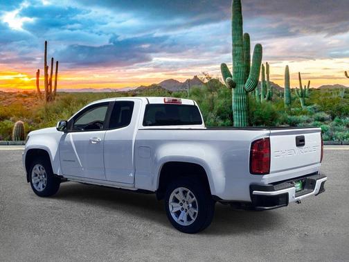 Summit White 2022 Chevrolet Colorado LT