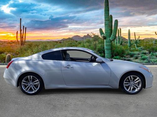 2009 INFINITI G37 Journey