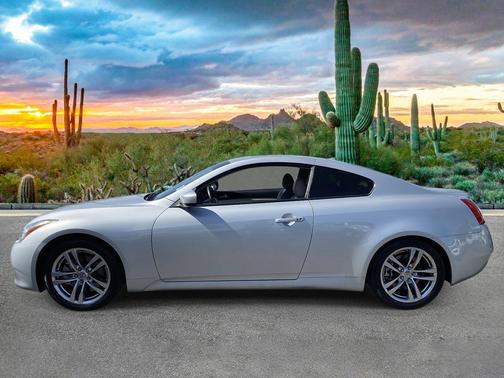 2009 INFINITI G37 Journey