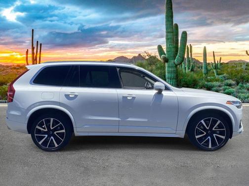 Ice White 2021 Volvo XC90 T6 Momentum 6 Passenger