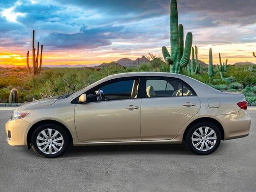 2013 Toyota Corolla LE
