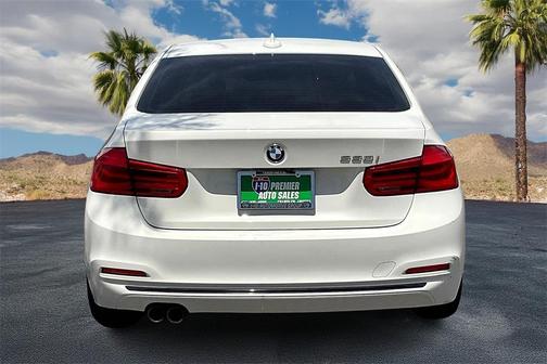 2018 BMW 330 i