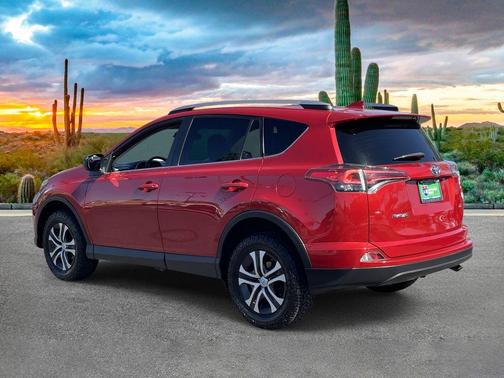 Barcelona Red Metallic 2017 Toyota RAV4 LE