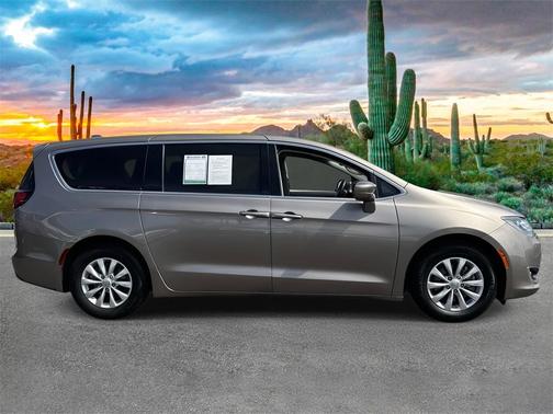 2018 Chrysler Pacifica Touring Plus