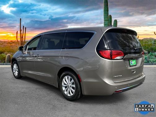 2018 Chrysler Pacifica Touring Plus