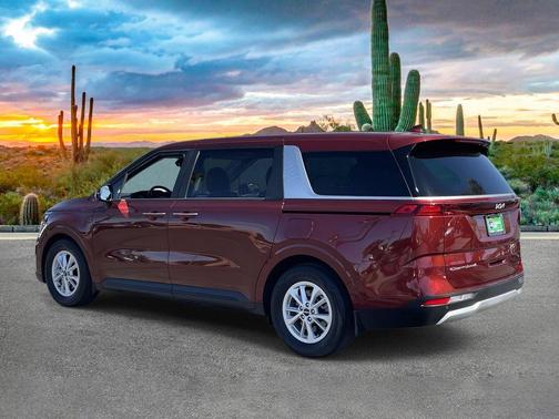 2022 Kia Carnival LXS