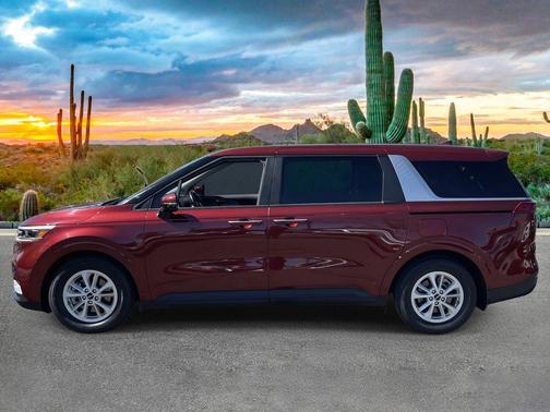 2022 Kia Carnival LXS